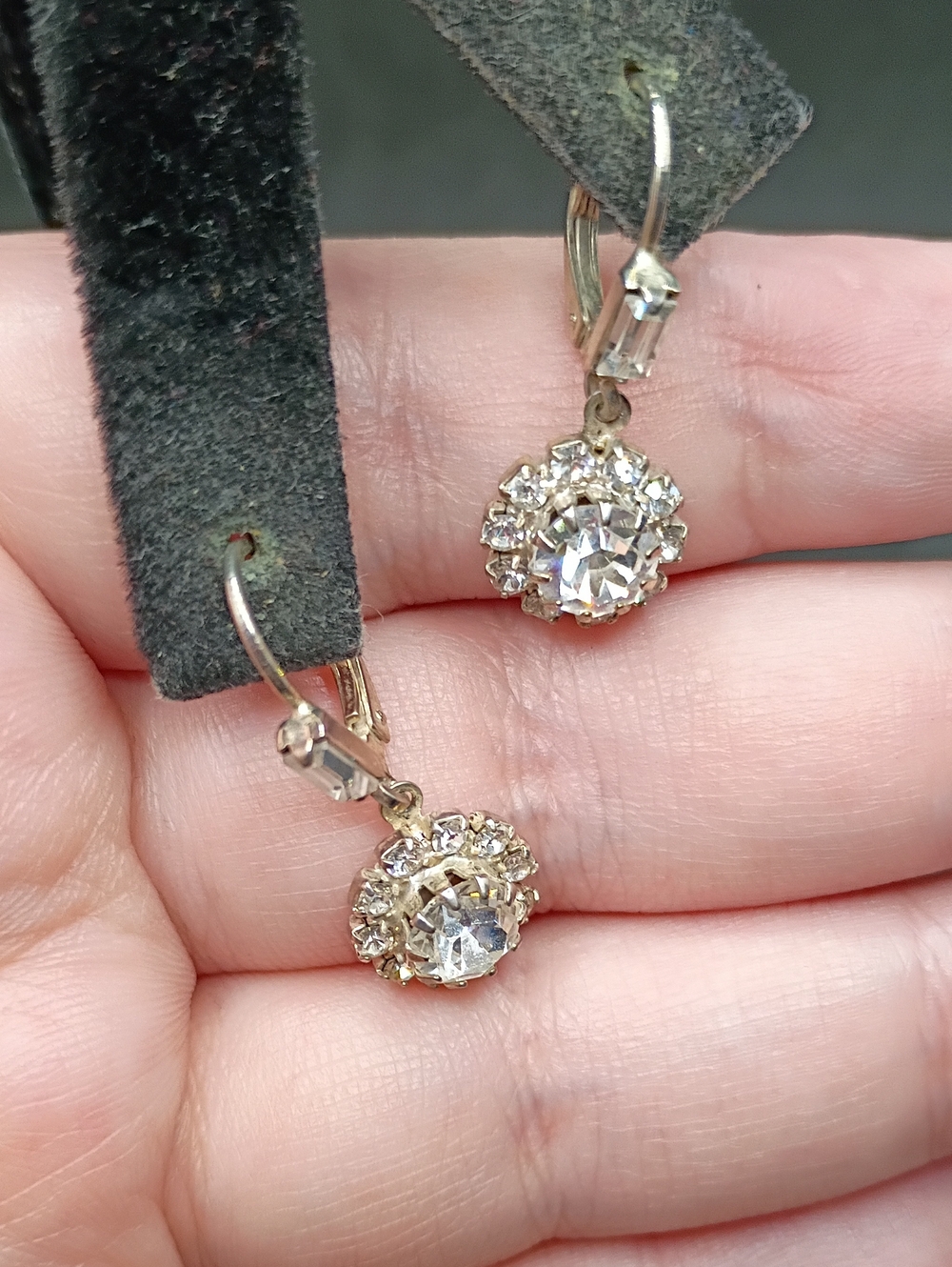 Vintage Gold Crystal Cluster Drop Earrings
